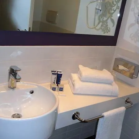 Idea Milano Malpensa Airport 4*