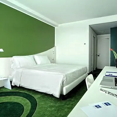 Idea Milano Malpensa Airport 4* קאסה נואובה