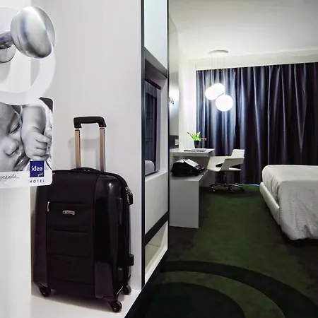 Idea Milano Malpensa Airport מלון קאסה נואובה